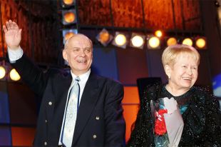 Николай Добронравов и Александра Пахмутова.